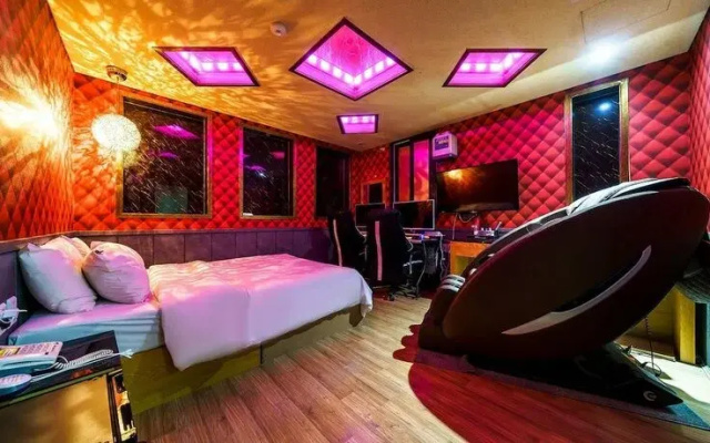 Yeongdeungpo Komodo Hotel