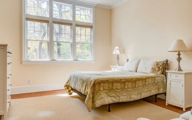 Traditional East Hampton Estate