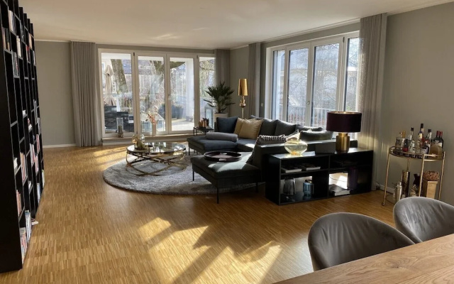 Beautiful 3-bed Apartment in Munchen