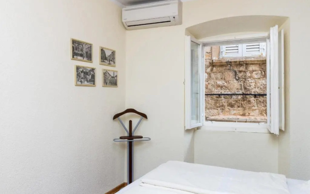 Apartment Maru