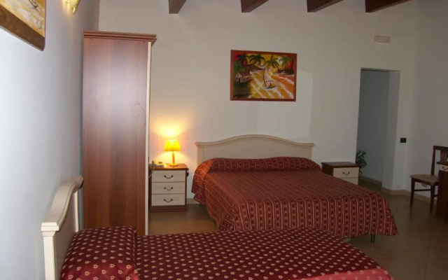 Genius Hotel