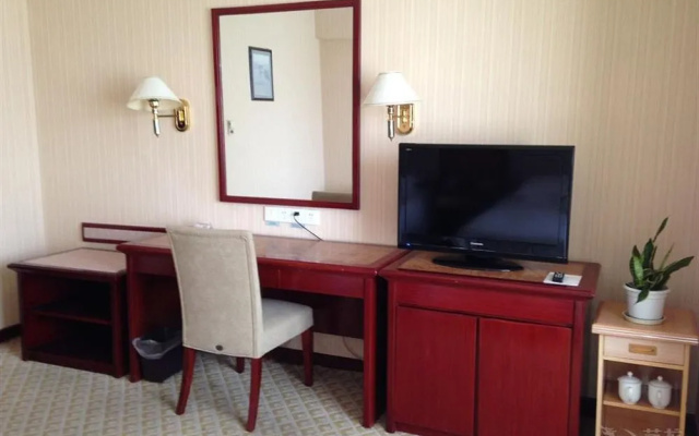 Qi Dong Grand Hotel