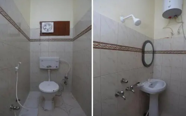 Oyo 23577 Hotel Awadh