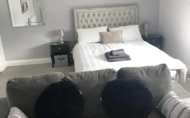 Bay View Apartment