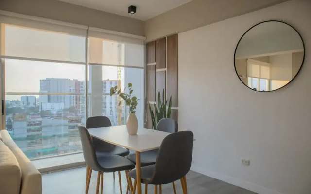 w Minimalist 2BR w Balcony in Barranco