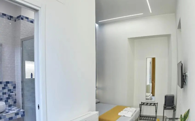 V10 Guesthouse