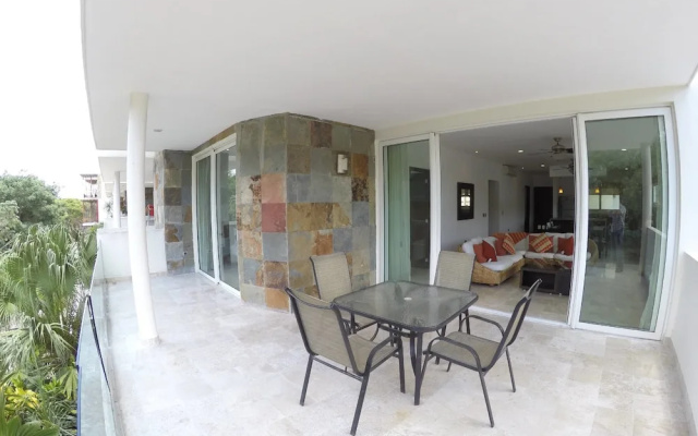 Mamitas Village 201-A by Playa Silvestre