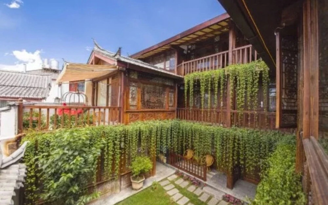 Lijiang Yupin Courtyard Inn