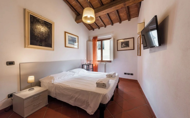 San Frediano House by Mmega