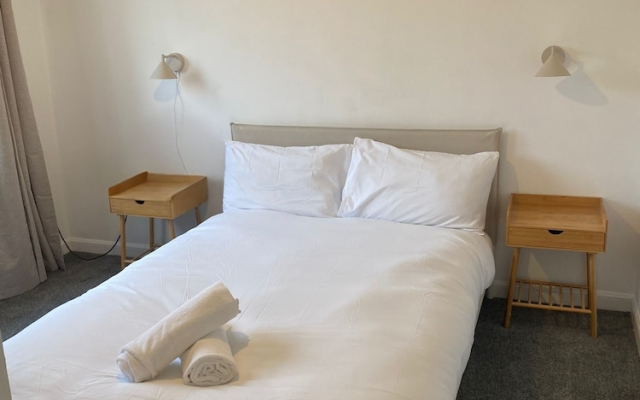 Modern 3 bed Home by Glasgow Airport
