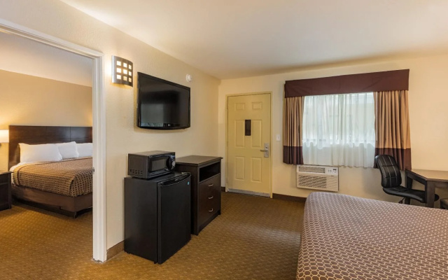 Key Inn and Suites
