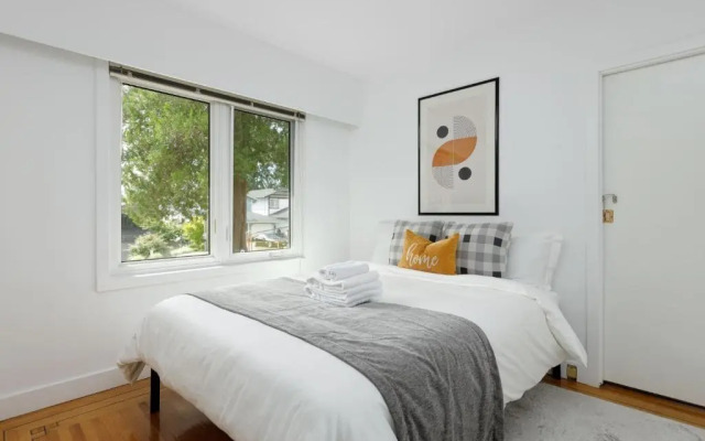 Spacious 3 bedroom property in North Vancouver
