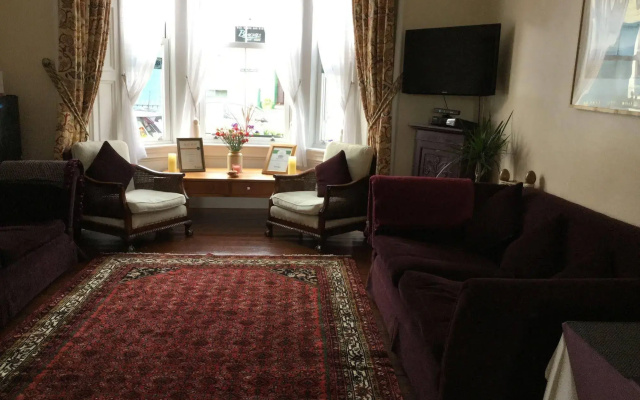 Bythesea Guest House