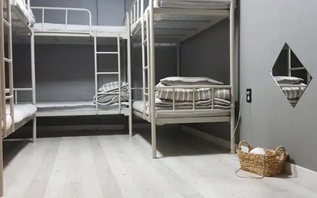 Sol Guesthouse Donghae - Hostel