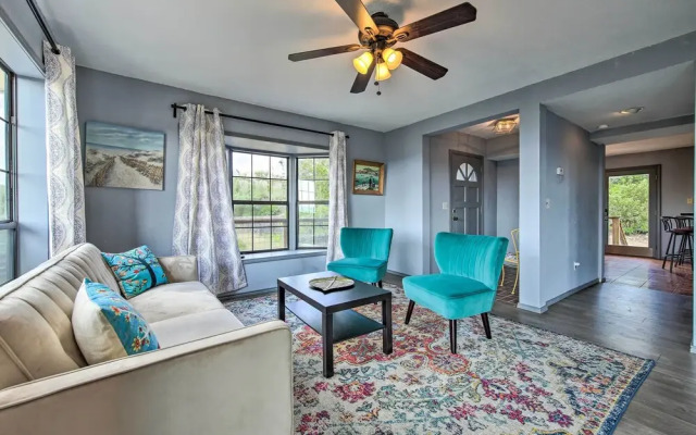 Scenic Hilltop Hideaway, Mins to River & Lake