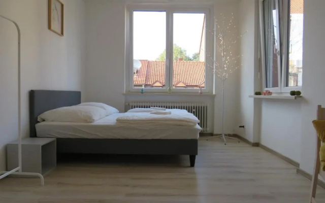 L8 Street Monteurwohnung - Kaiser-Friedrich-Str