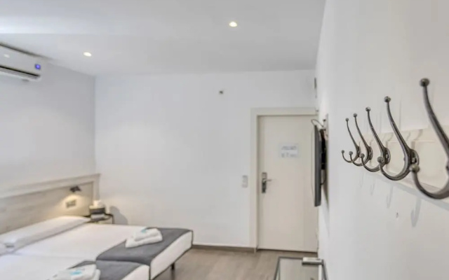Hostal Bedmates