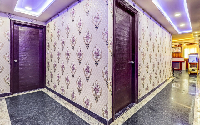Collection O Hemadri Residency