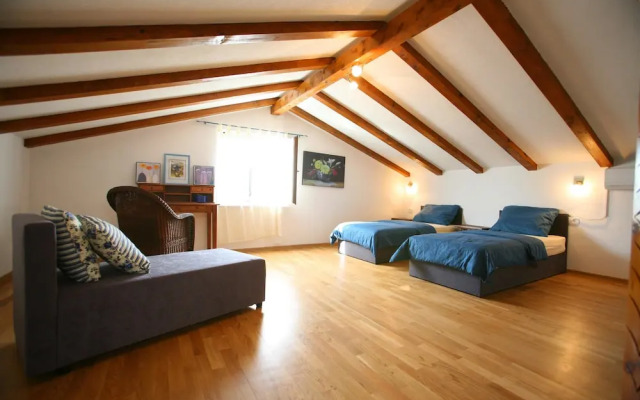 Villa Nada Flores