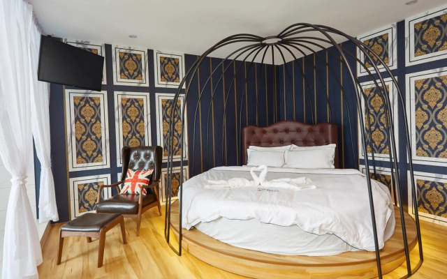 Dream Luxury Hotel