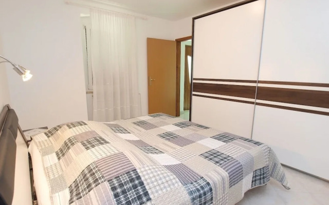 Apartment 1457