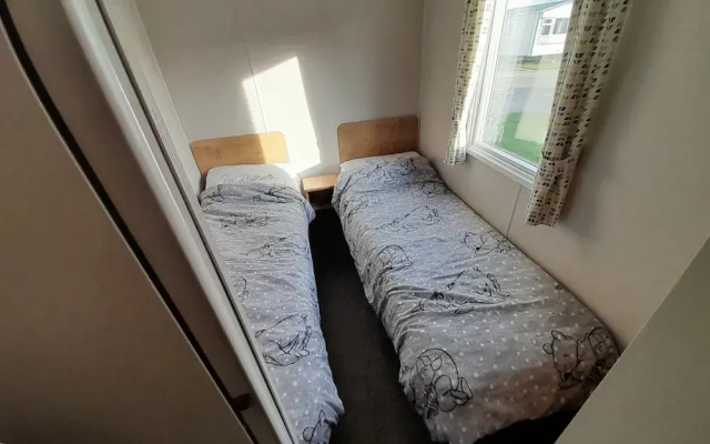 Beautiful 3 Bed Caravan in Walton on the Naze