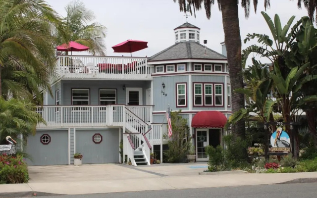 Pelican Cove Inn