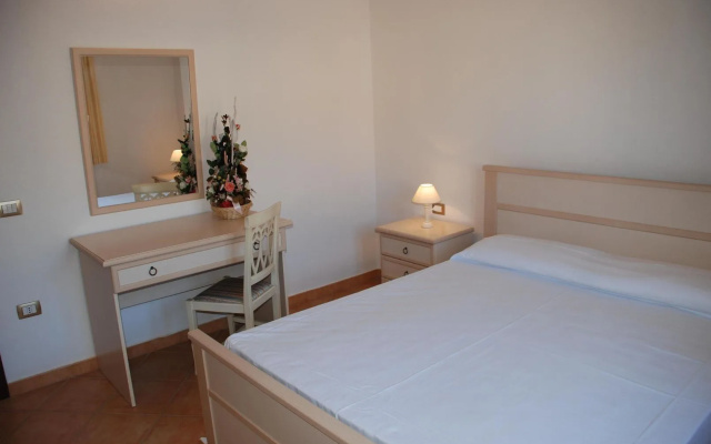 Albergo Residenziale Li Troni