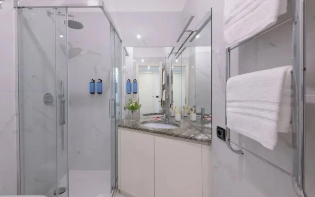 Milan Royal Suites - Duomo Santo Stefano