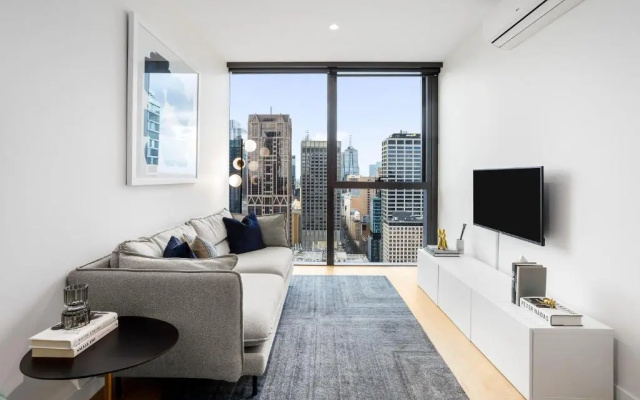 Luxuria Apartments - Collins House