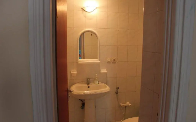 Baku Hostel & Project Center