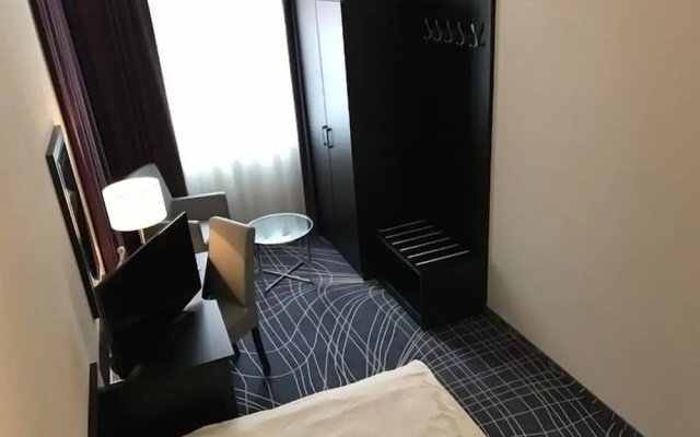 Sky Business Hotel