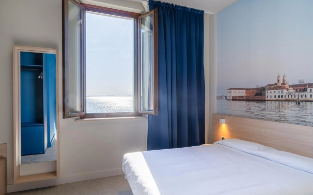 Hotel Acropole