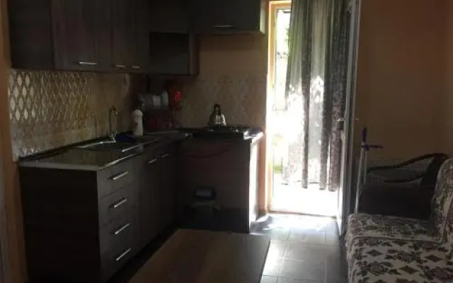 Dom V Batumi Dlia Otdykha