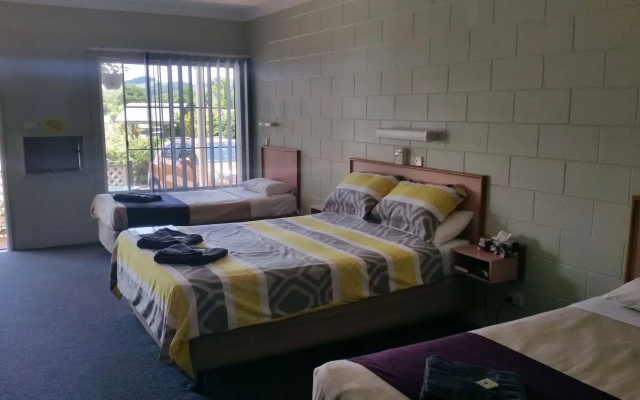 Yungaburra Park Motel