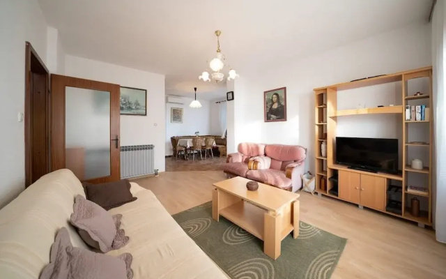 Villa Petar 1 - 10m From sea - H