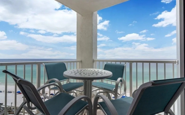 Shoreline 2096 Condo by RedAwning
