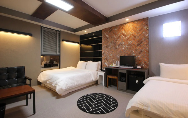 HOTEL Yeogiuhtte Pohang Mundeok