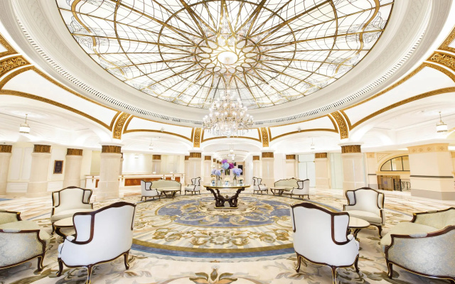 Legend Palace Hotel