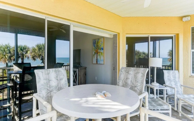 South Beach Club 205 by Distinctive Beach Rentals