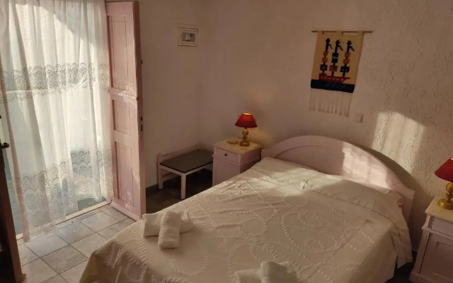 Porto Sikinos Hotel