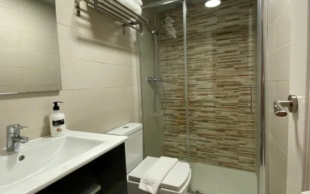 Unique 3 BED House in Horta By Myrentalhost