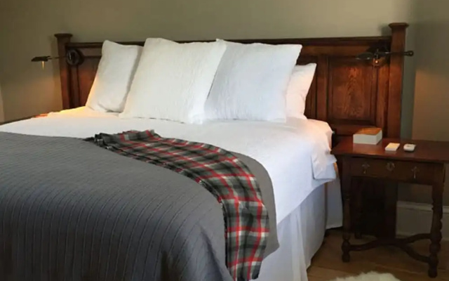 Inn at 34