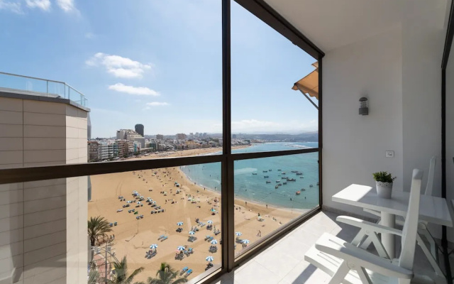 Great Balcony Apartament, Beach Views, Wifi
