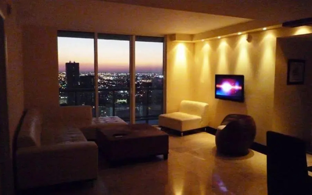 Luxury Apartments at 50 Biscayne