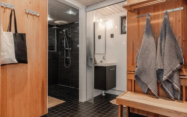Villa Ailo - Quality Villa with Sauna & Jacuzzi