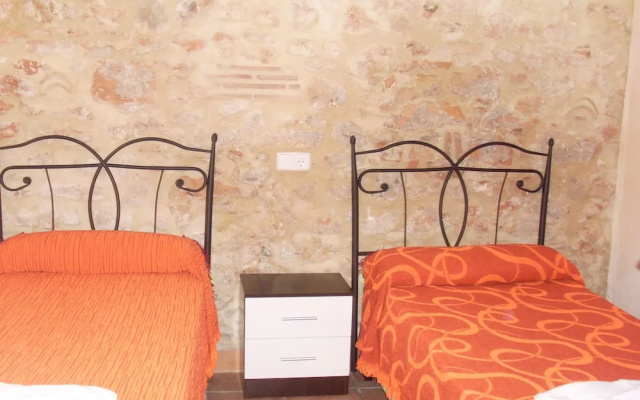 062 Villa Almendros