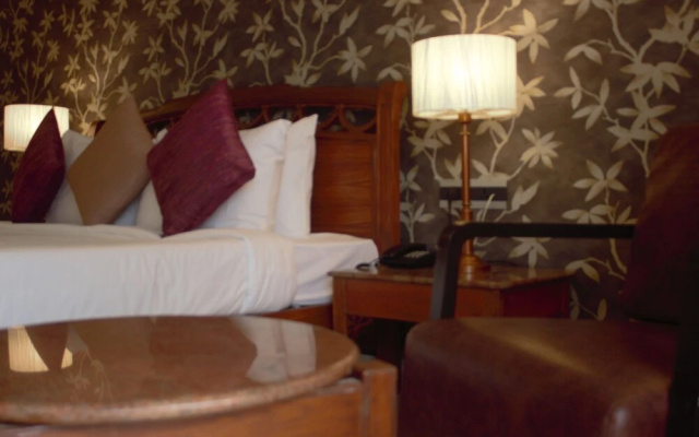 Essentia Hotel Dona Paula Goa