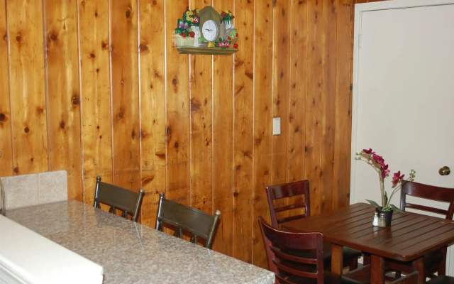 El Rancho Motel