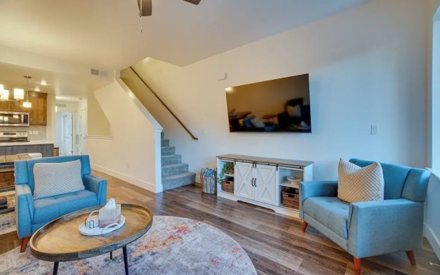 Mccall Vacation Rental w/ Private Balcony & Grill!